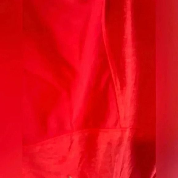 Red Athletic Sleeveless Performance Top with Workout Training Tank B27 - Picture 5 of 5